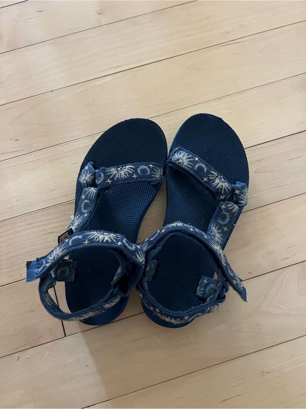 Teva moon and sun Blue Patterned Strap Sandals size 6